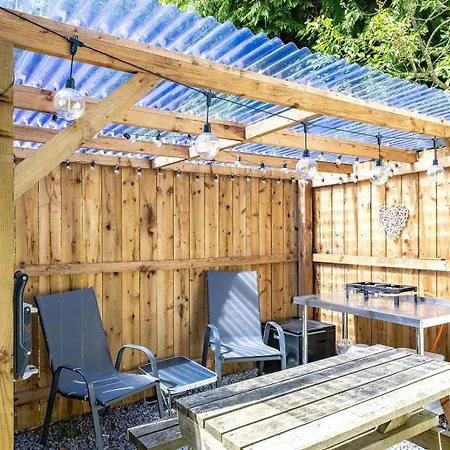 Alum House Littlebeck Glamping *